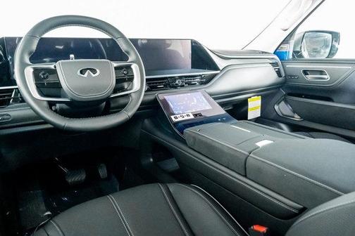 2025 INFINITI QX80 SENSORY AWD