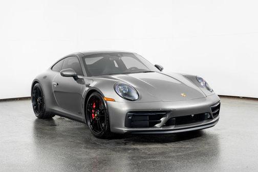 2024 Porsche 911 Carrera 4 GTS