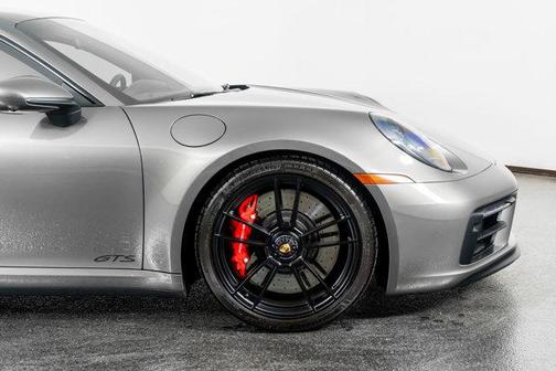 2024 Porsche 911 Carrera 4 GTS