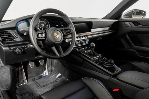 2024 Porsche 911 Carrera 4 GTS