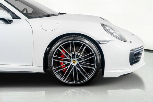 2018 Porsche 911 Turbo