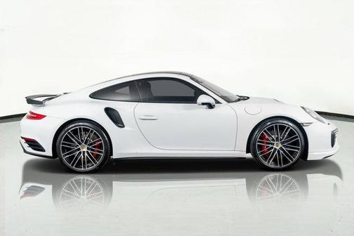 2018 Porsche 911 Turbo