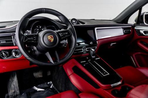 2024 Porsche Macan GTS