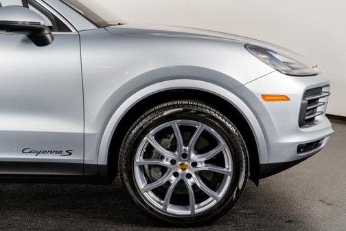 2022 Porsche Cayenne S