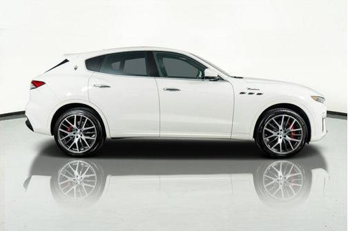 2022 Maserati Levante Modena