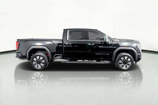 2025 GMC Sierra 3500 Denali