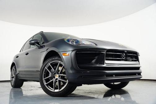 2023 Porsche Macan Base