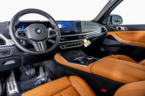2025 BMW X5 M60i