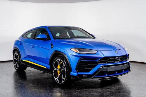 2021 Lamborghini Urus Graphite Capsule