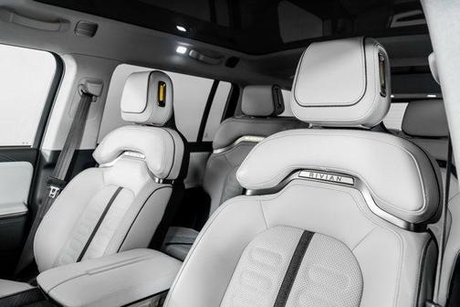 2024 Rivian R1S Adventure Quad Motor Large Pack