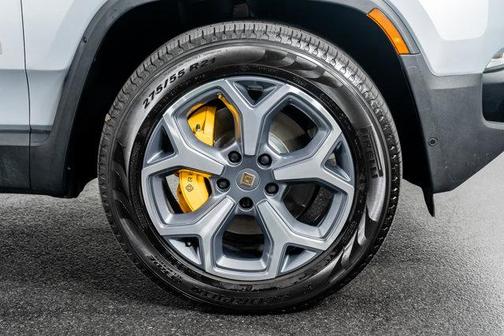 2024 Rivian R1S Adventure Quad Motor Large Pack