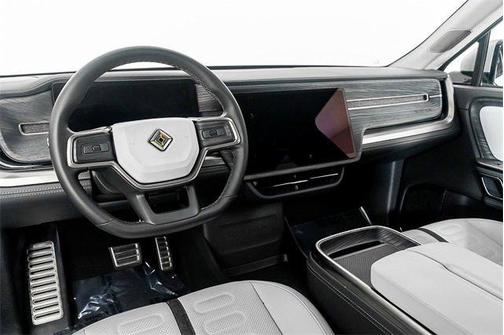 2024 Rivian R1S Adventure Quad Motor Large Pack