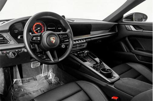 2024 Porsche 911 Carrera 4 GTS