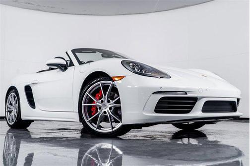 2024 Porsche 718 Boxster S