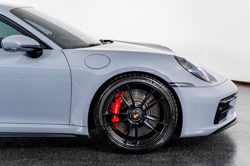2023 Porsche 911 Carrera GTS