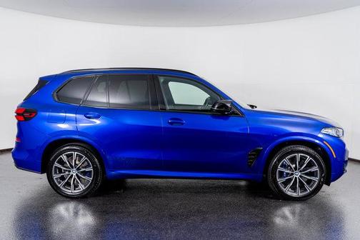 2025 BMW X5 M60i