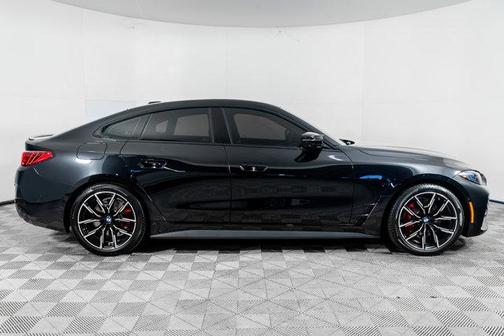 2025 BMW M440 i xDrive