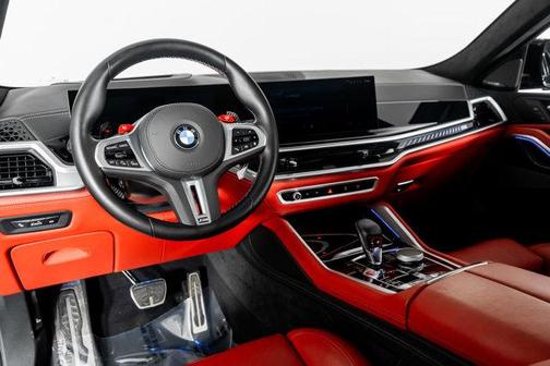 2025 BMW X6 M Base