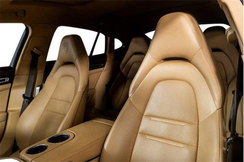 2023 Porsche Panamera 4 Platinum Edition