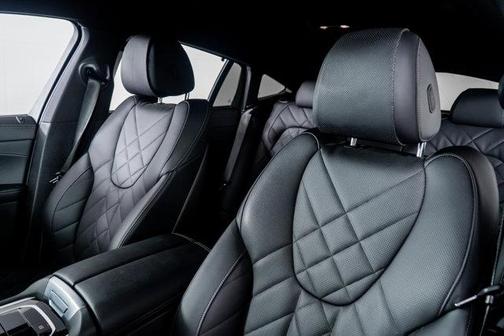 2024 BMW X6 M60i