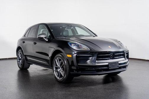 2025 Porsche Macan T