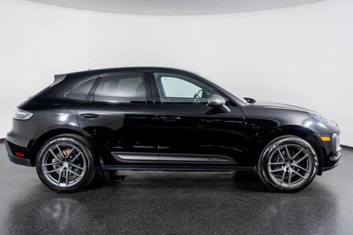 2025 Porsche Macan T