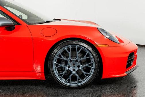 2025 Porsche 911 Carrera