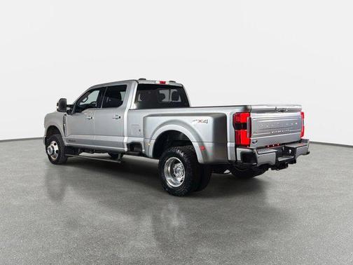 Iconic Silver Metallic 2023 Ford F-350 Platinum