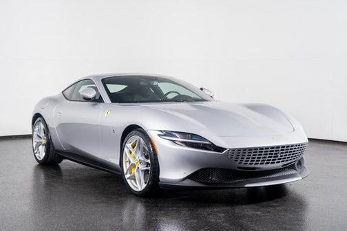 2022 Ferrari Roma Base