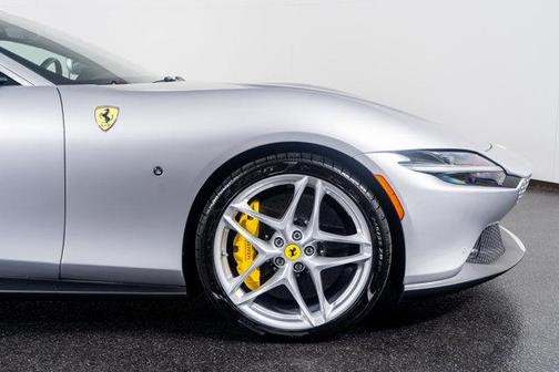 2022 Ferrari Roma Base