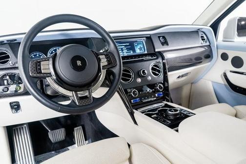 2023 Rolls-Royce Cullinan Black Badge