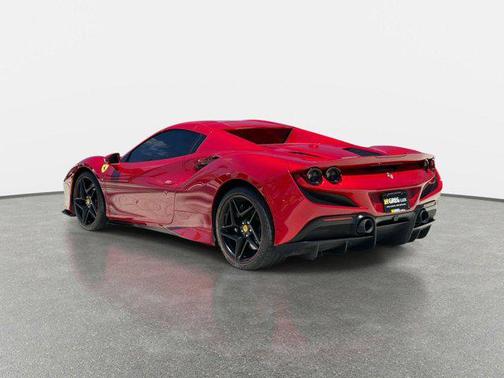 Rosso Fuoco 2021 Ferrari F8 Spider Base