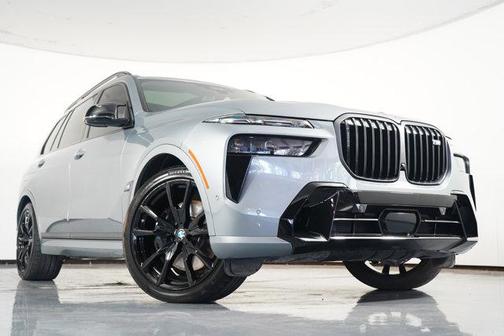 2025 BMW X7 M60i