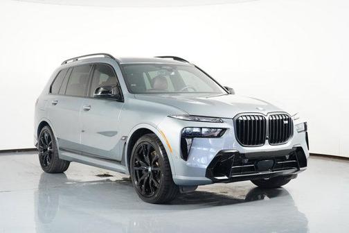 2025 BMW X7 M60i
