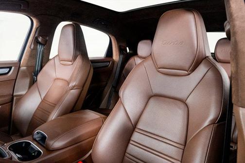 2023 Porsche Cayenne Turbo