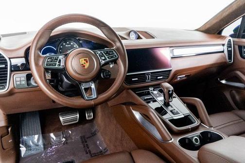 2023 Porsche Cayenne Turbo