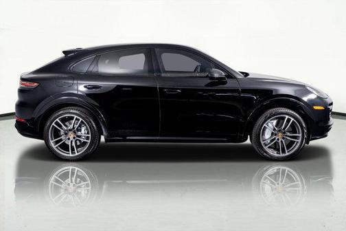 2023 Porsche Cayenne Turbo