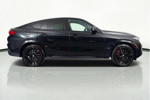2024 BMW X6 M60i