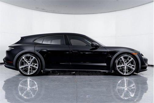 2023 Porsche Taycan 4