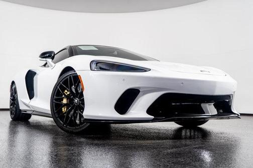 2023 McLaren GT Base
