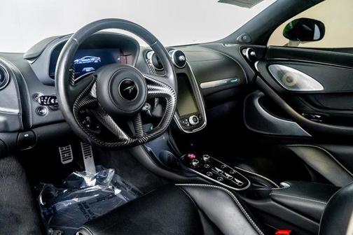 2023 McLaren GT Base