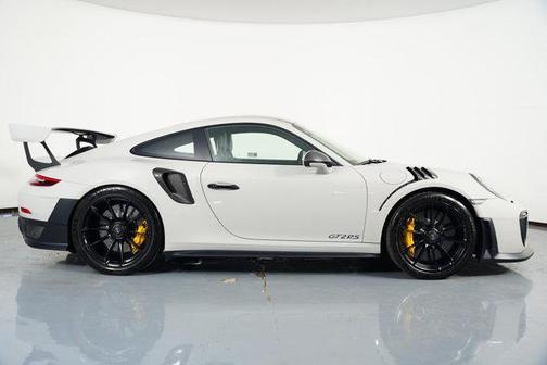 2019 Porsche 911 GT2 RS
