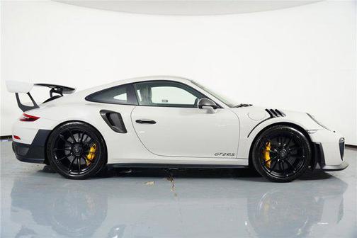 2019 Porsche 911 GT2 RS