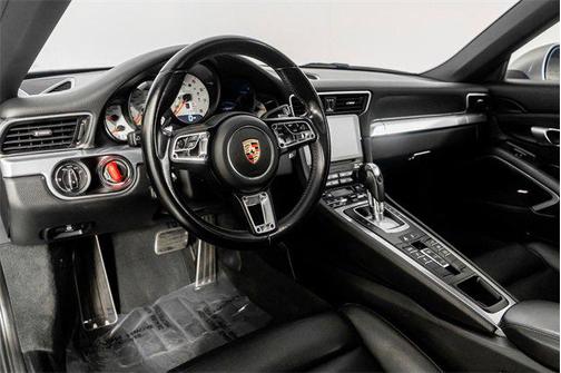 2017 Porsche 911 Carrera