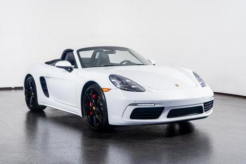 2022 Porsche 718 Boxster S