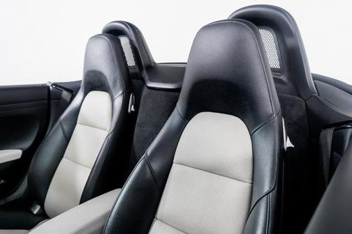 2022 Porsche 718 Boxster S