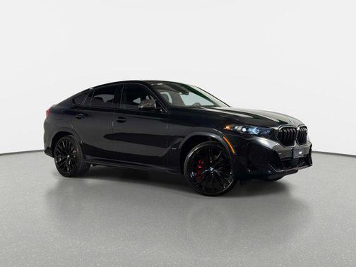 Black 2024 BMW X6 M60i