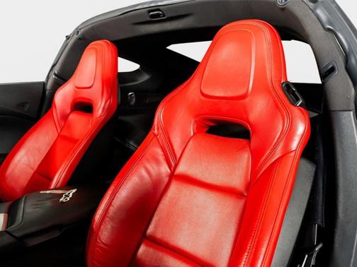 Arctic White 2014 Chevrolet Corvette Stingray Base
