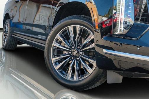 2025 Cadillac Escalade ESV Premium Luxury