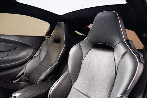 2023 McLaren GT Base